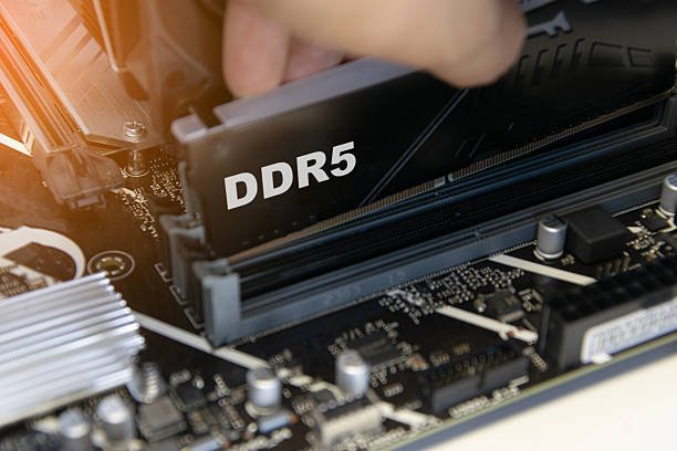 What is 32GB DDR5 RAM?