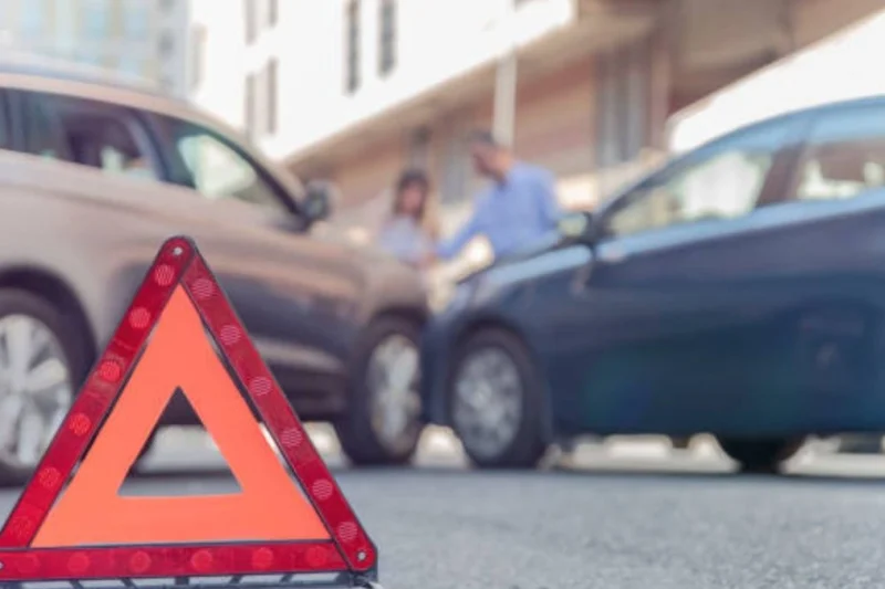 How to Manage Car Damage After Small Road Accidents?